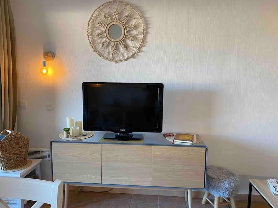 Beau 2 Pieces, Magnifique Vue Et Piscine Apartment *